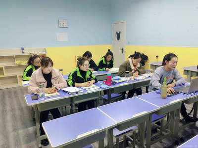 滕州慧博教育信息咨询 专业引领，点亮未来教育之路